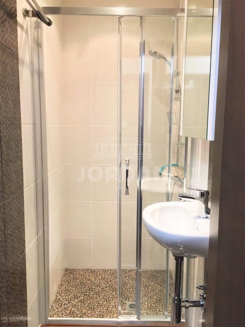 Двустаен апартамент - м-т Траката - 0