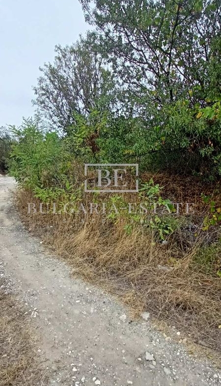 Property with excellent access and infrastructure in Mentesheto - 0