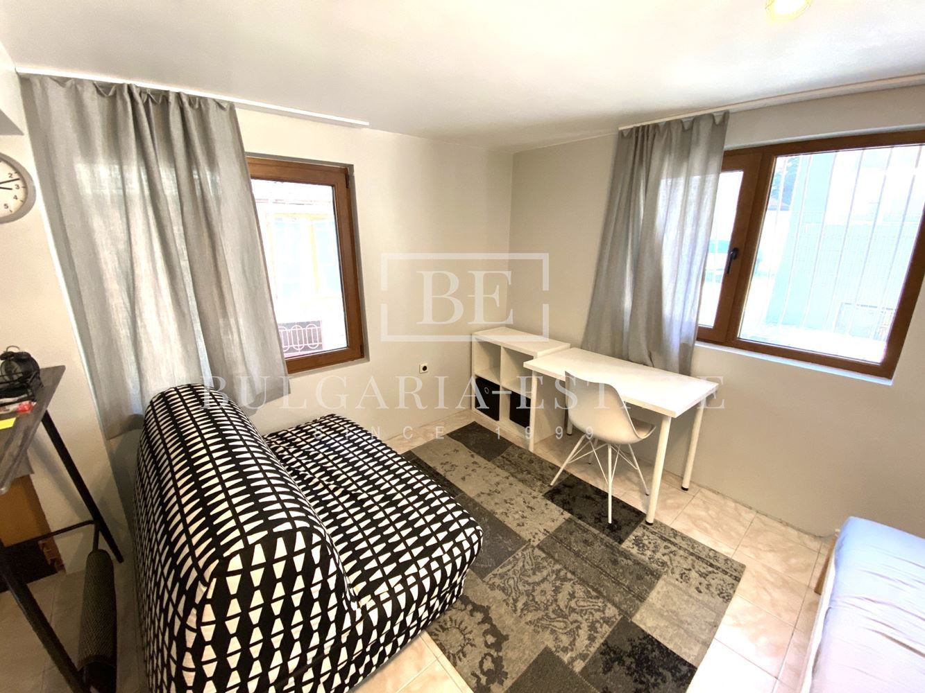 Дава под наем 1-стаен апартамент с топ локация до хотел Черно Море - 0