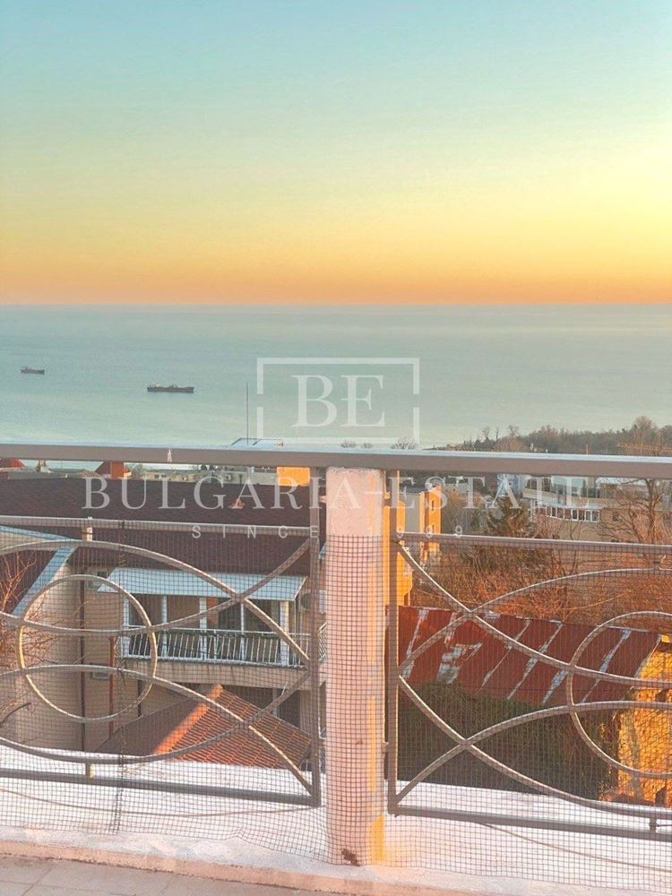 House - Breeze, 2 PARKING AND GARAGE-0 House - Breeze, 2 PARKING AND GARAGE - 0