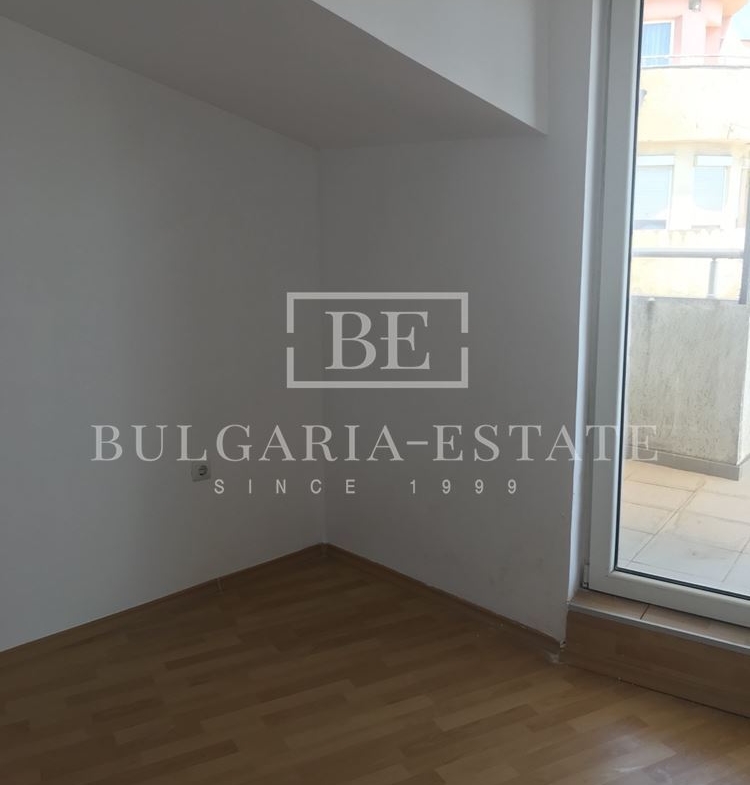 Четырехкомнатная квартира с видом - 0