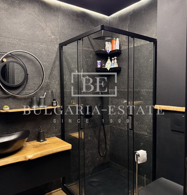 ЭКСКЛЮЗИВ! Роскошная двухкомнатная квартира, St. Св. Константина и Елены - 0