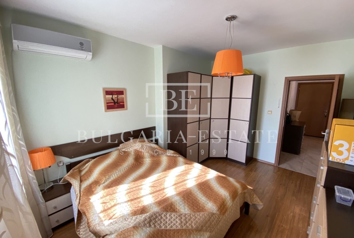 Меблированная 3-комнатная квартира с парковочным местом в Траката, гр. Варна - 0