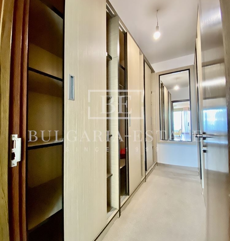 Квартира "ОАЗИС", Золотые пески, Варна в закрытом комплексе с бассейном, парковочное место - 0