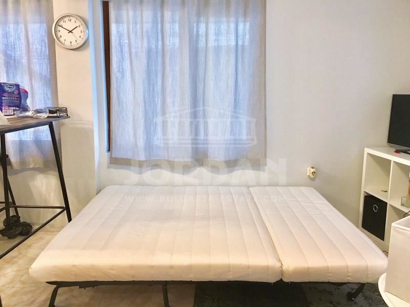 Дава под наем 1-стаен апартамент с топ локация до хотел Черно Море - 0