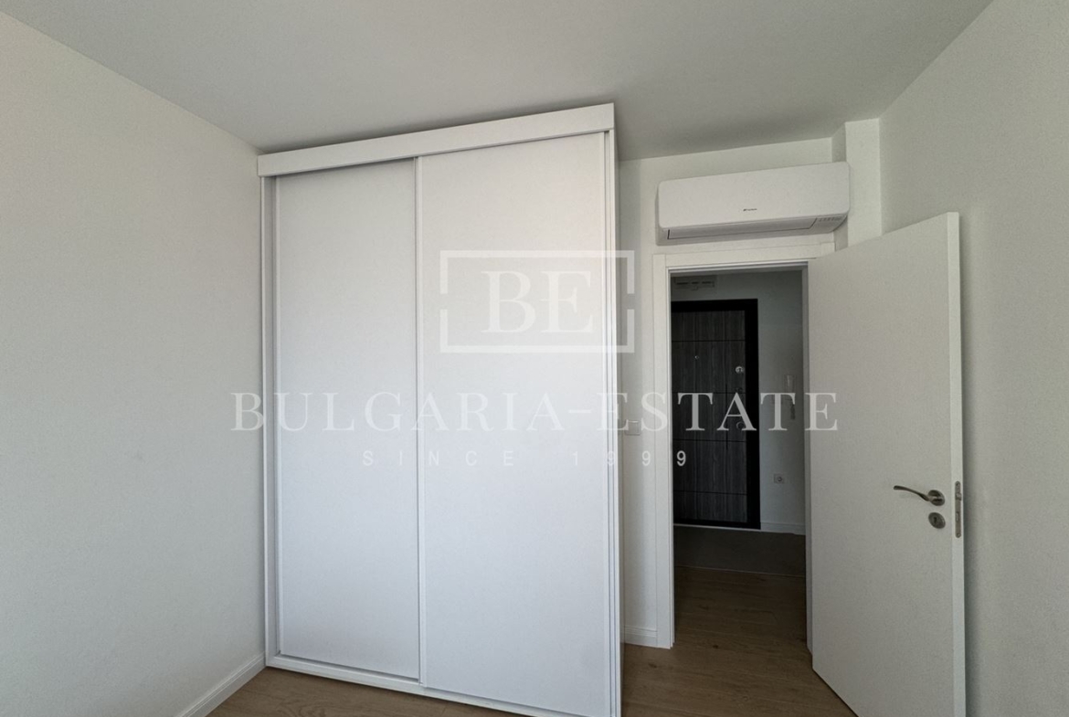 Обзаведен тристаен (98 кв.м.) в бутикова сграда с АКТ 16, м-т Св. Никола, готов за нанасяне - 0