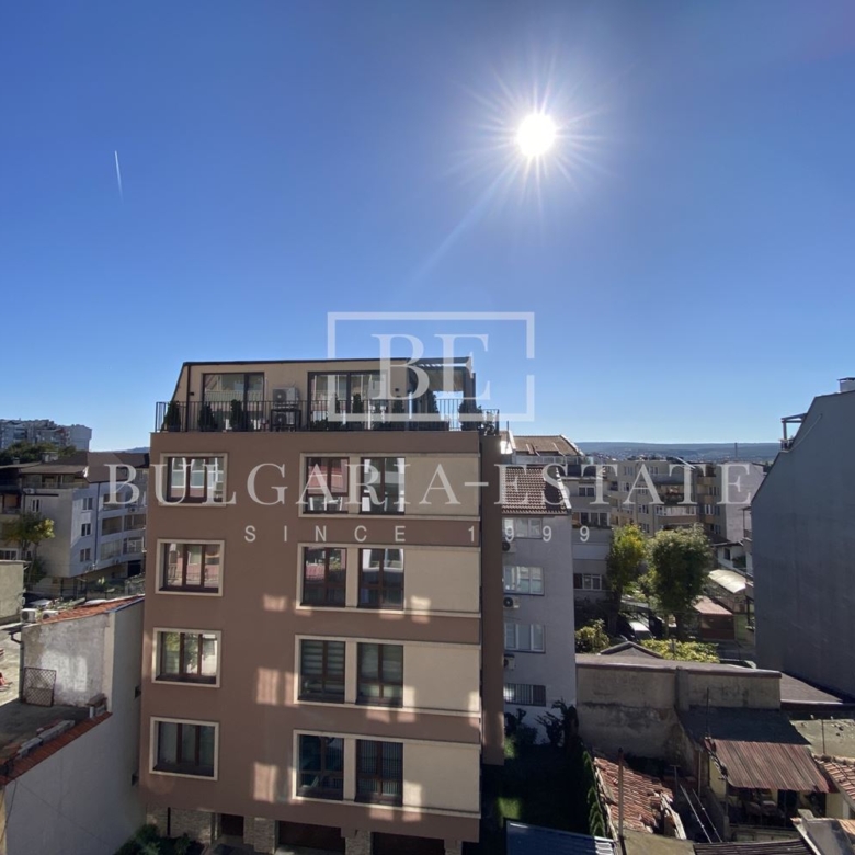 Two-bedroom apartment 98 sq.m. with Permission for use 14, 6th of 8 floor, elevator, parking space - 0