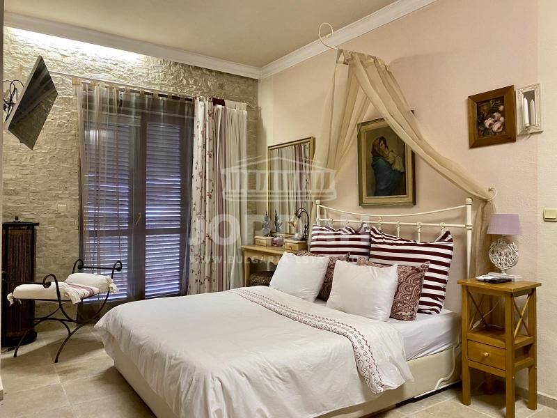 Луксозна къща в Ален Мак, гр. Варна, басейн, паркоместа, три спални - 0