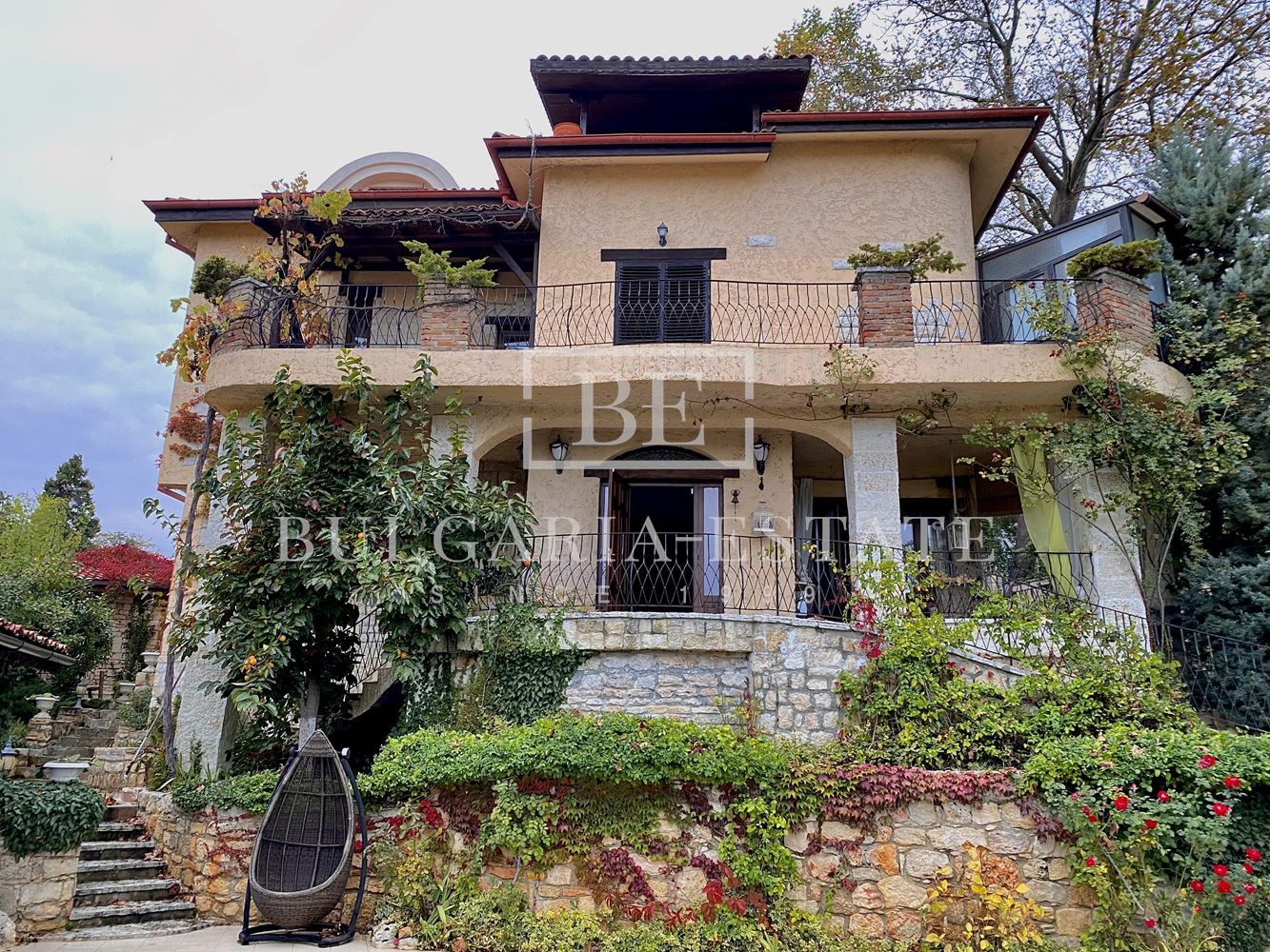 Роскошный дом с бассейном, сауной, рядом с пляжем Кабакум, город. 515 кв. м. 4 спальни Элитный дом с бассейном, сауной, рядом с пляжем Кабакум, город. 515 кв. м. Площадь этажа, 4 спальни - 0