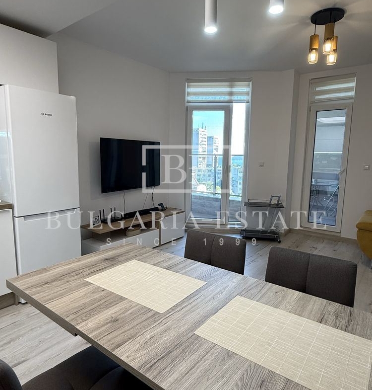 3-стаен апартамент, 4-ти етаж, луксозно обзавеждане, панорама – кв. Бриз - 0