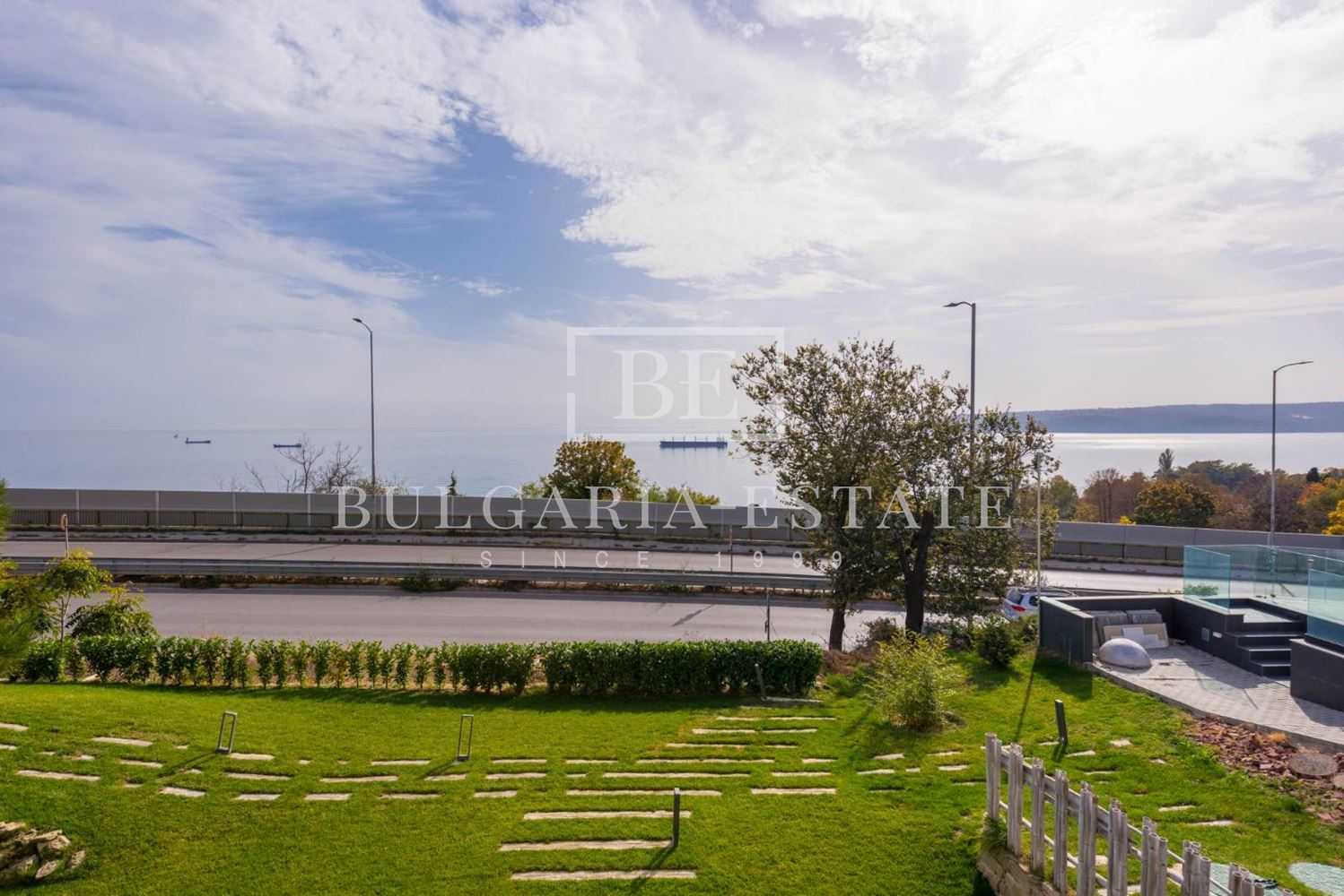 Квартира WISDOM - удивительный дизайн, 1 спальня, гр. Варна, ул. Никола - 0