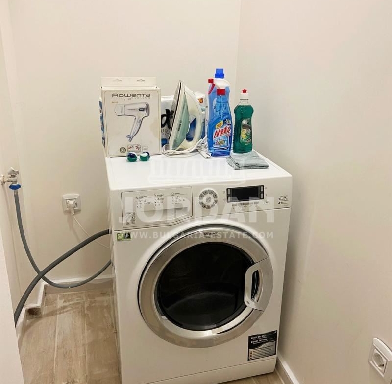 Moderne Zwei-Zimmer-Wohnung (105 qm), neben dem Sea Garden, Stadt. Varna (VINS) - 0