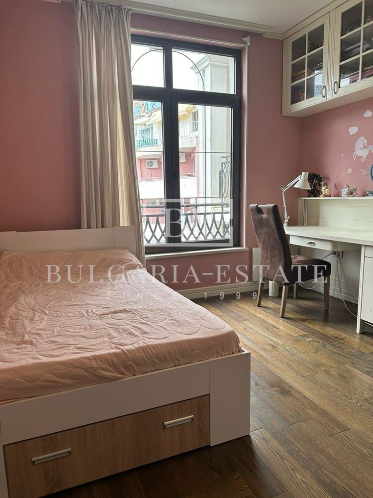 Мезонет с 4 спаплни, 5 минути пеша от Морската Градина, кв. Бриз, 225 кв.м. - 0