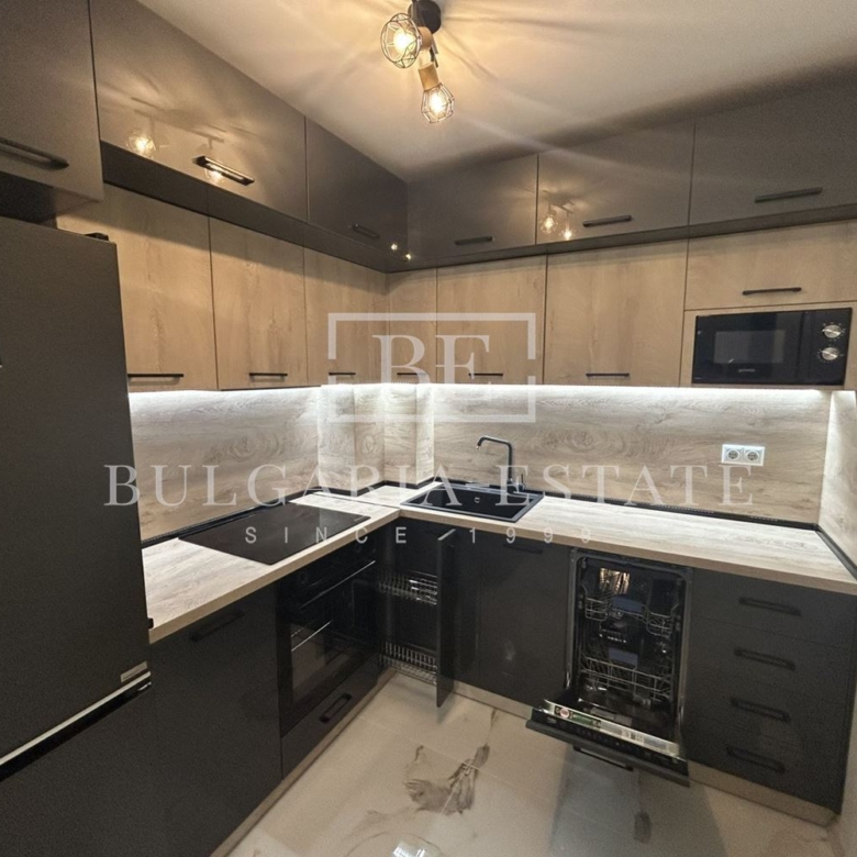 Brand new luxury apartment for rent - first tenants, top location and services included - 0