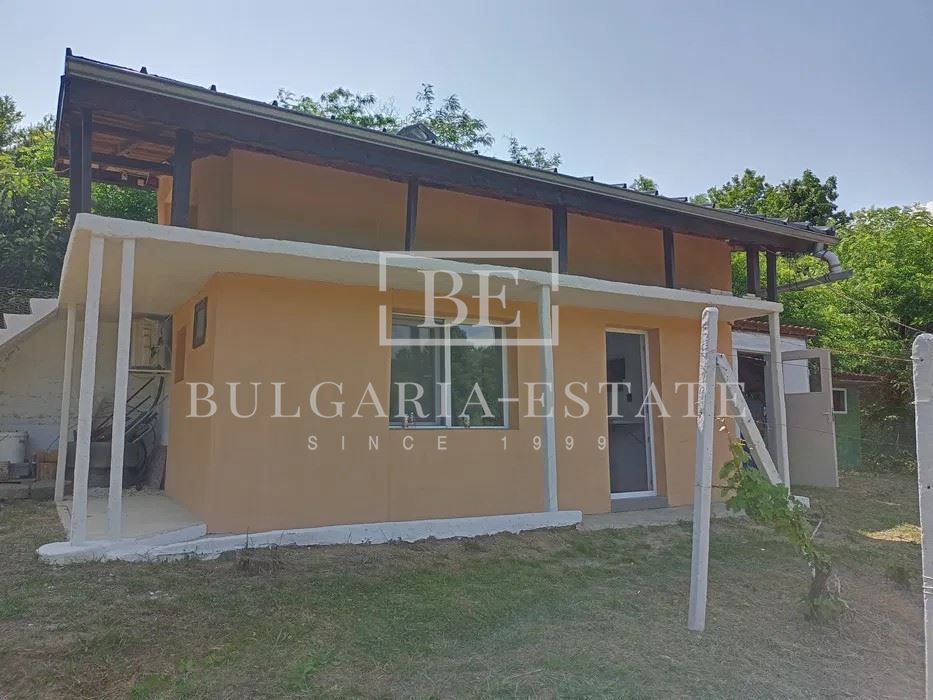 Дом в районе Крушки - ухоженная недвижимость с потенциалом - 0