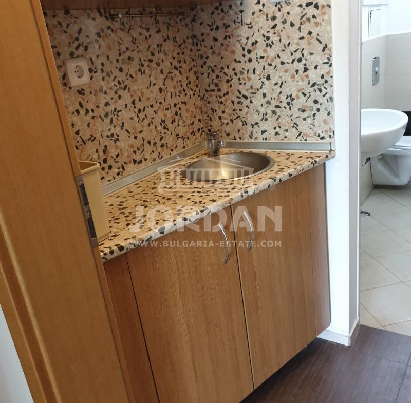 Офис 117кв.м - Катедралата - 0