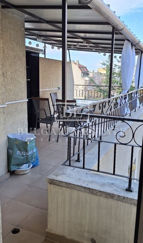 Exklusive Einzimmerwohnung zur Miete in der Nähe von Grand Mall und Winterkino Trakia - 0