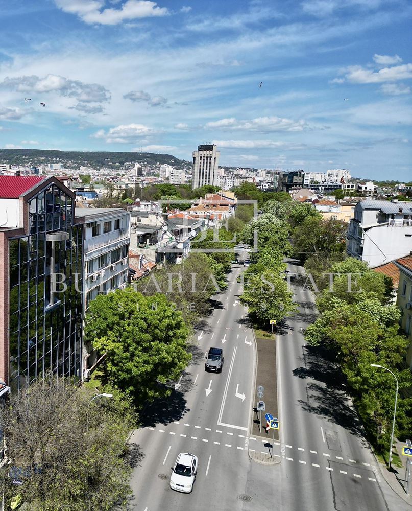 Офис под наем - бул. Мария Луиза 9 - самостоятелен етаж във бизнес център - 0