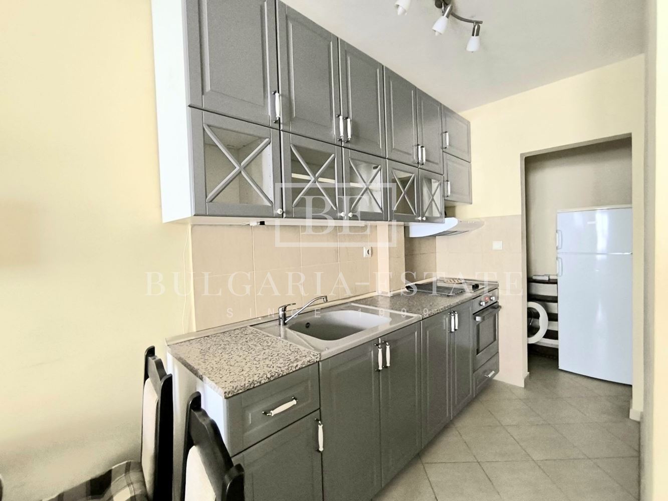 Новая, современная меблированная квартира в. Левски 1, комплекс „Вива“ - 0