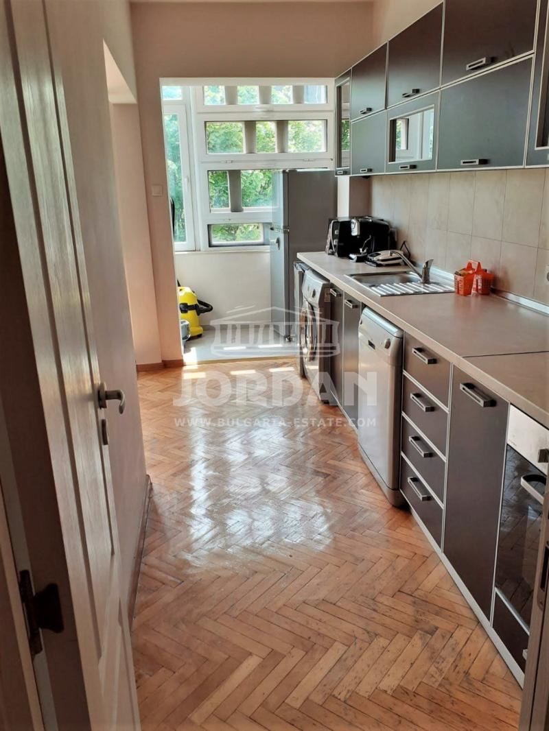 Тристаен апартамент до ФК-0 Тристаен апартамент до ФК - 0