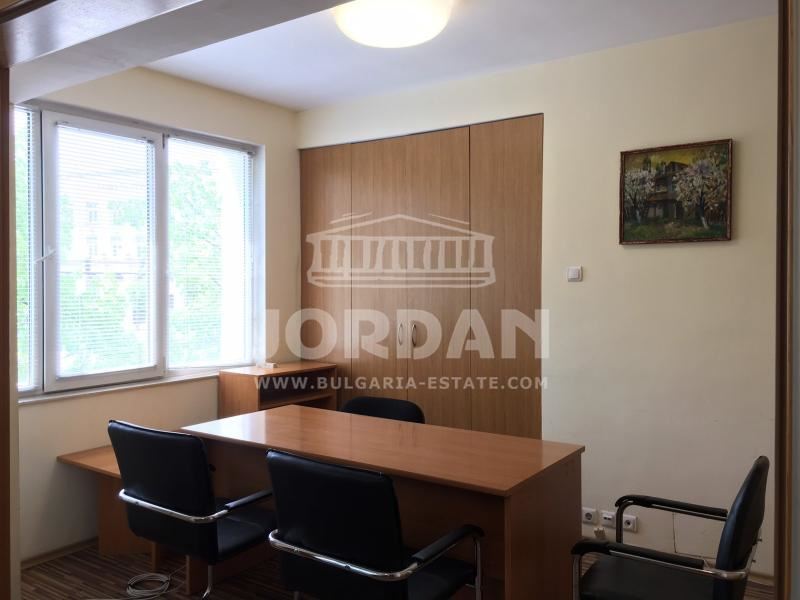 Офис 117кв.м - Катедралата - 0