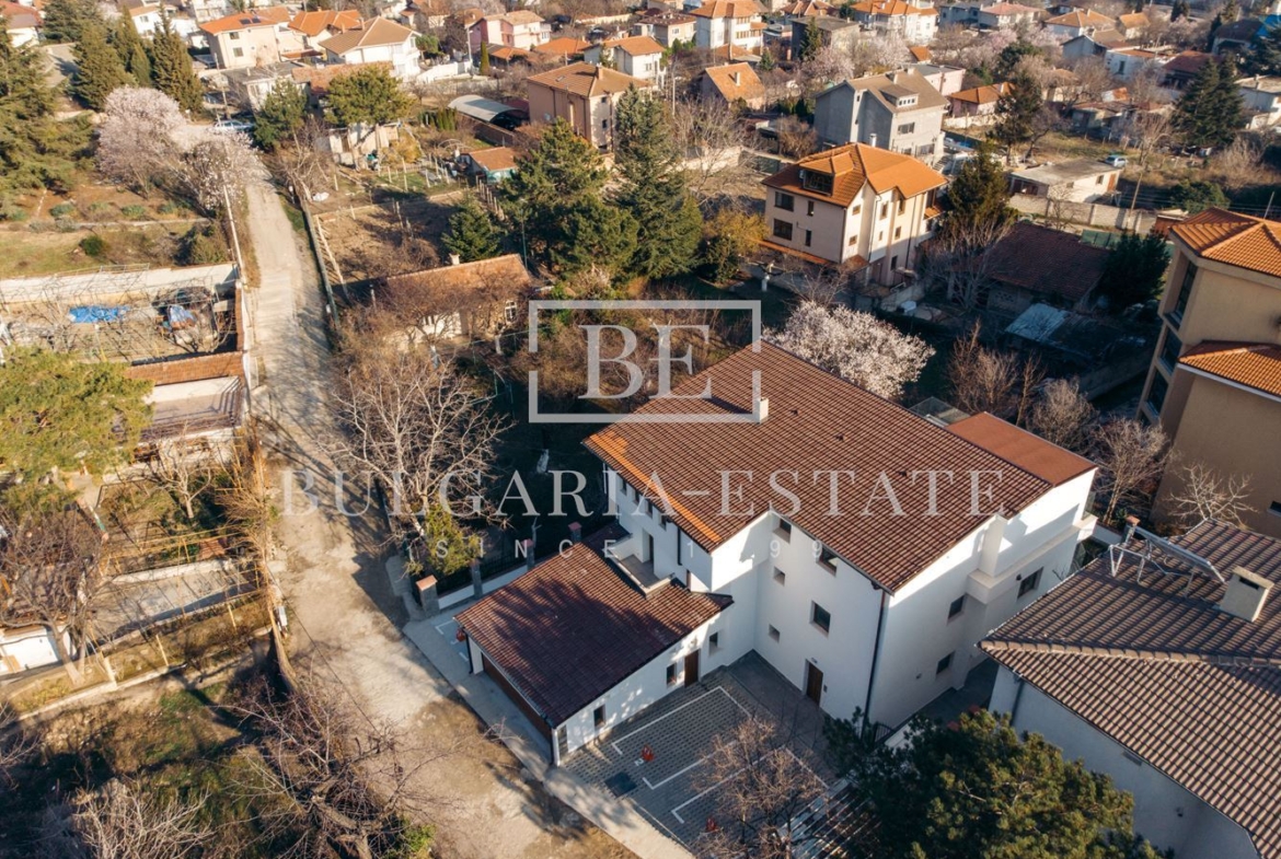 4-стаен апартамент с АКТ 16, м-т Евксиноград, гр. Варна, гледка море - 0