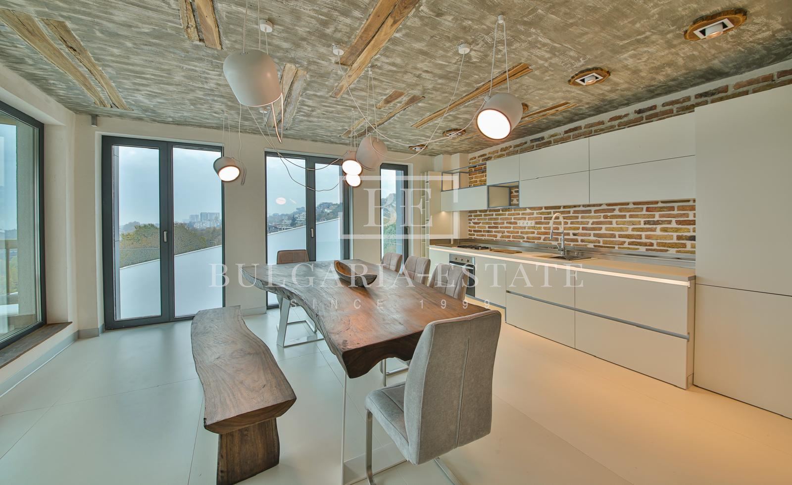 СУПЕР РОСКОШНАЯ КВАРТИРА В АРЕНДУ С 3 СПАЛЬНЯМИ, 2 ВАННЫМИ КОМНАТАМИ, ТЕРРАСОЙ И УНИКАЛЬНЫМ ВИДОМ НА МОРЕ - 0