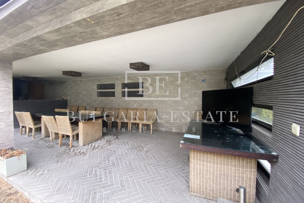 Луксозен двустаен апартамент, затворен комплекс м-т Евксиноград, гр. Варна, включена такса поддръжка - 0