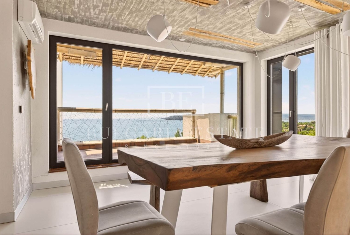 СУПЕР РОСКОШНАЯ КВАРТИРА В АРЕНДУ С 3 СПАЛЬНЯМИ, 2 ВАННЫМИ КОМНАТАМИ, ТЕРРАСОЙ И УНИКАЛЬНЫМ ВИДОМ НА МОРЕ - 0