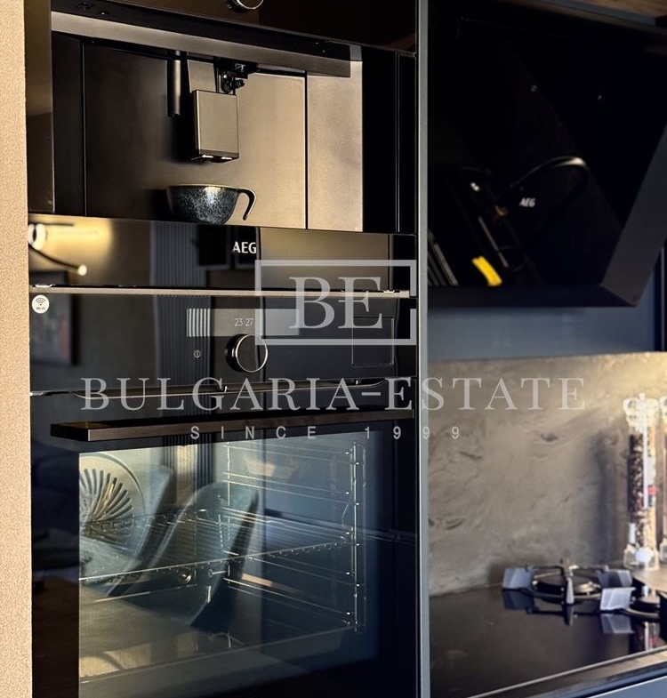 ЭКСКЛЮЗИВ! Роскошная двухкомнатная квартира, St. Св. Константина и Елены - 0