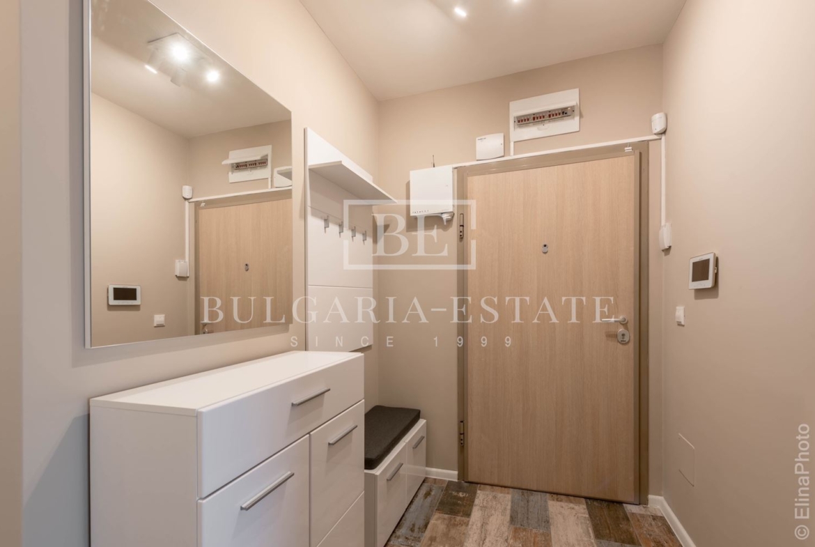 Designer one bedroom apartment for rent in the town of. Varna, Briz, with parking space - 0