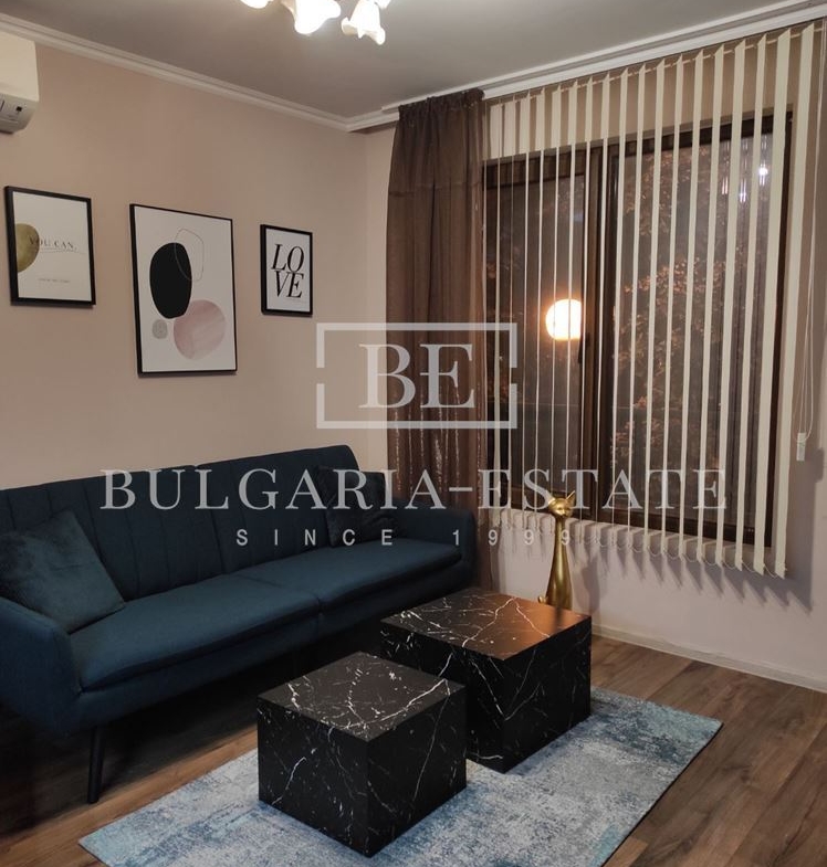 Трехкомнатная квартира - 70 кв.м, в центре - 0