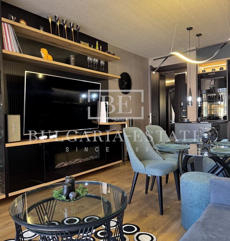 ЭКСКЛЮЗИВ! Роскошная двухкомнатная квартира, St. Св. Константина и Елены - 0