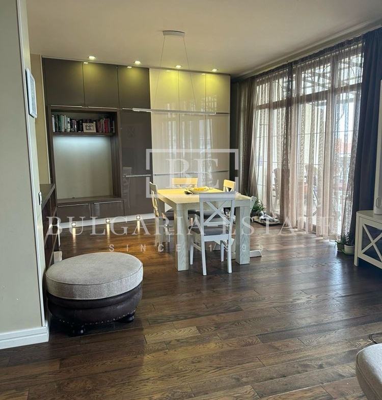 Мезонет с 4 спаплни, 5 минути пеша от Морската Градина, кв. Бриз, 225 кв.м. - 0