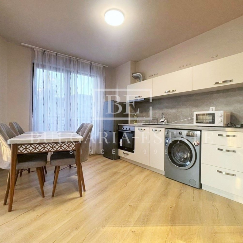 Two bedroom apartment next to Starbucks - 0