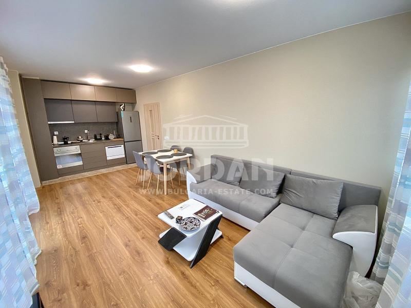 TOP 2-Zimmer-Wohnung mit Meerblick aus dem 11. Stock, k.s. AKADEMIKA, gr. Varna, sq. 0