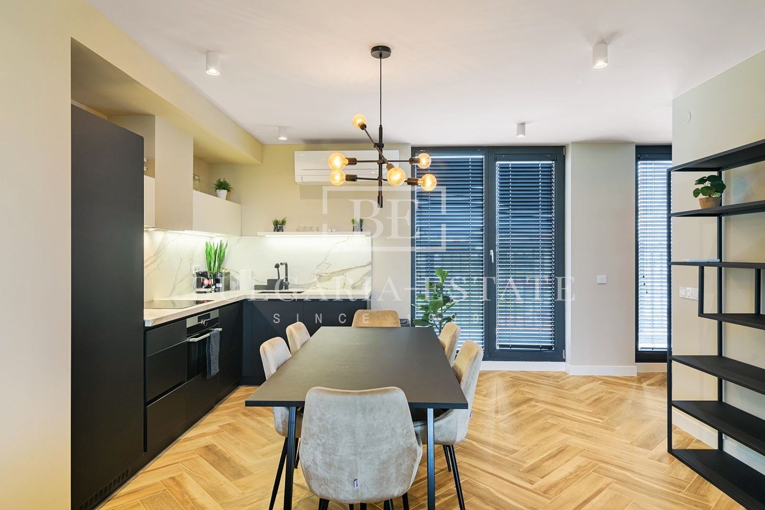 3-КОМНАТНАЯ - ЦЕНТР-0 3-КОМНАТНАЯ - ЦЕНТР - 0