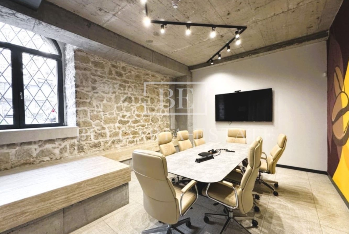 56 кв.м Офис в офисном здании - Греческий квартал - 0