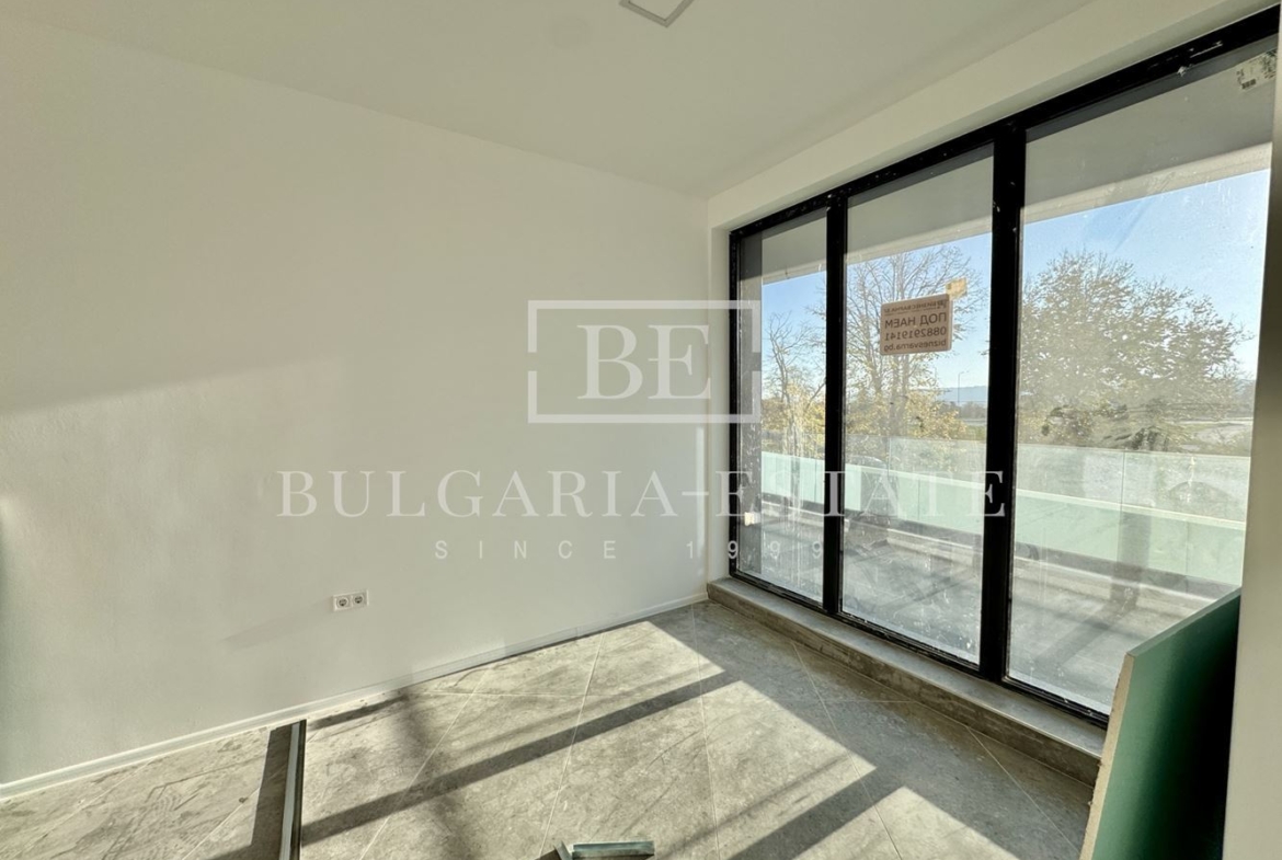 Магазин под наем на бул. „Васил Левски“ – отлична локация и функционално разпределение - 0