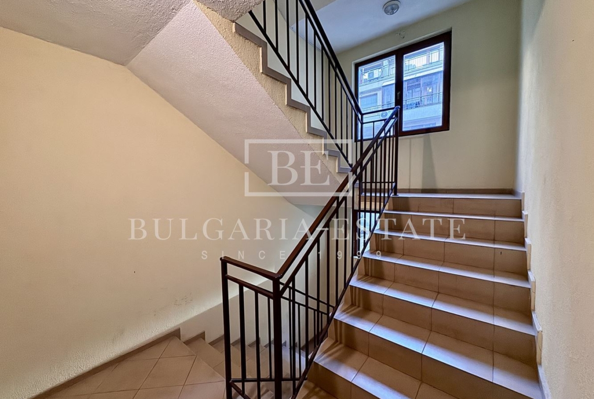 Топъл и светъл двустаен апартамент в Базар Левски с паркомясто - 0