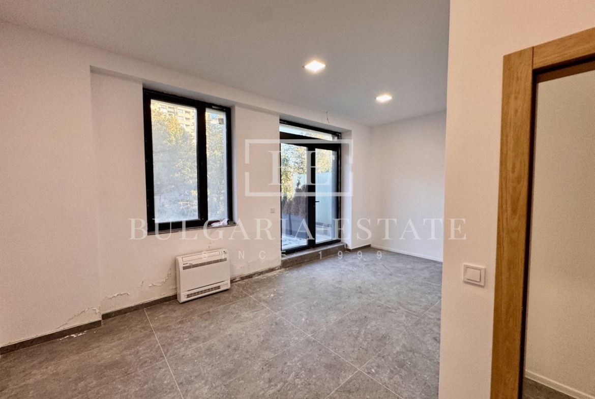 Магазин под наем на бул. „Васил Левски“ – отлична локация и функционално разпределение - 0