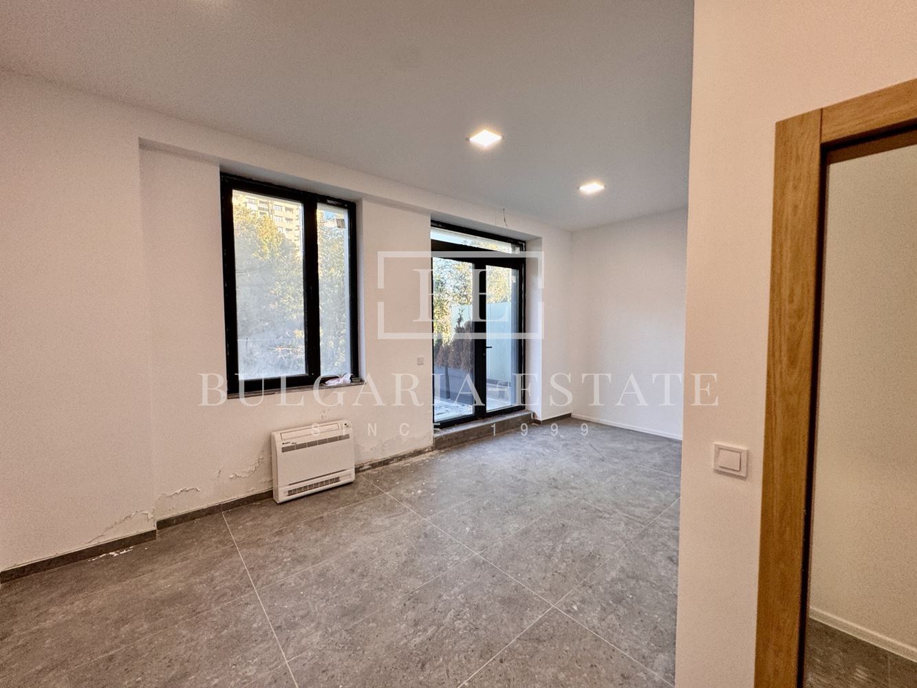 Магазин под наем на бул. „Васил Левски“ – отлична локация и функционално разпределение-0 Магазин под наем на бул. „Васил Левски“ – отлична локация и функционално разпределение - 0