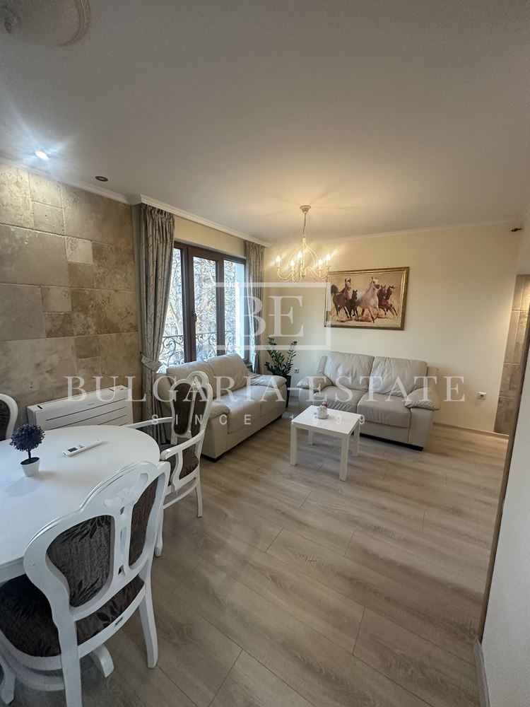 Луксозен тристаен в централната част на града-0 Луксозен тристаен в централната част на града - 0