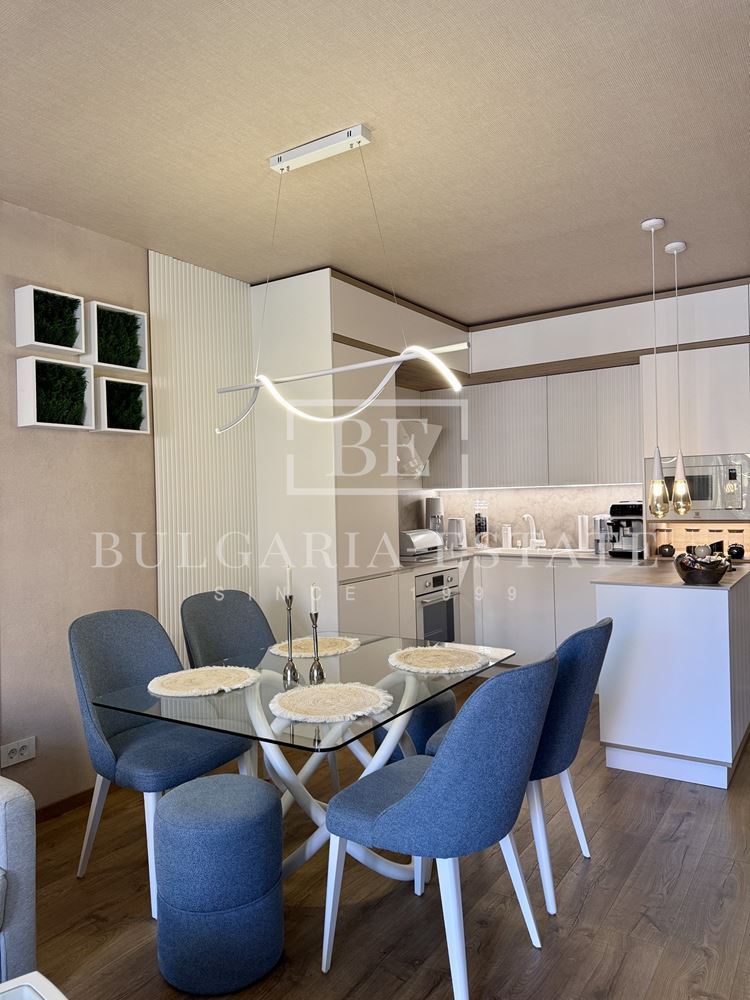 ЕКСКЛУЗИВНО! Луксозен тристаен апартамент в Св. Св. Константин и Елена - 0