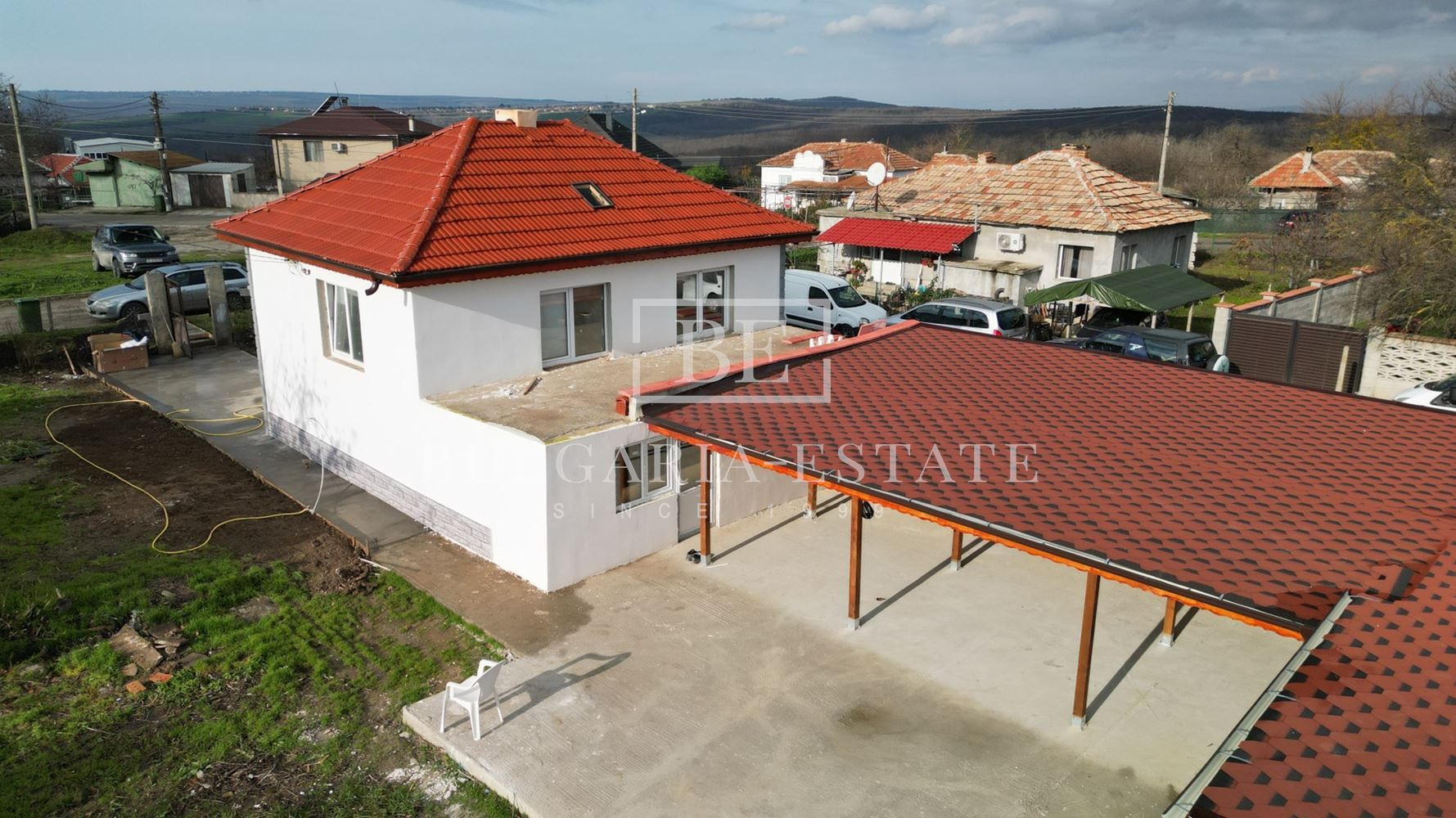 Прекрасна реновирана къща с голям двор – само на 12 км от центъра на Варна, с. Бенковски-0 Прекрасна реновирана къща с голям двор – само на 12 км от центъра на Варна, с. Бенковски - 0