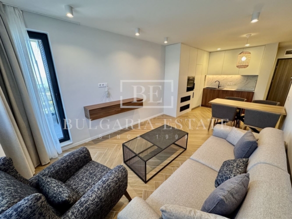 Луксозен тристаен апартамент с нескриваема морска панорама в кв. Бриз, до „Знамената" - 0