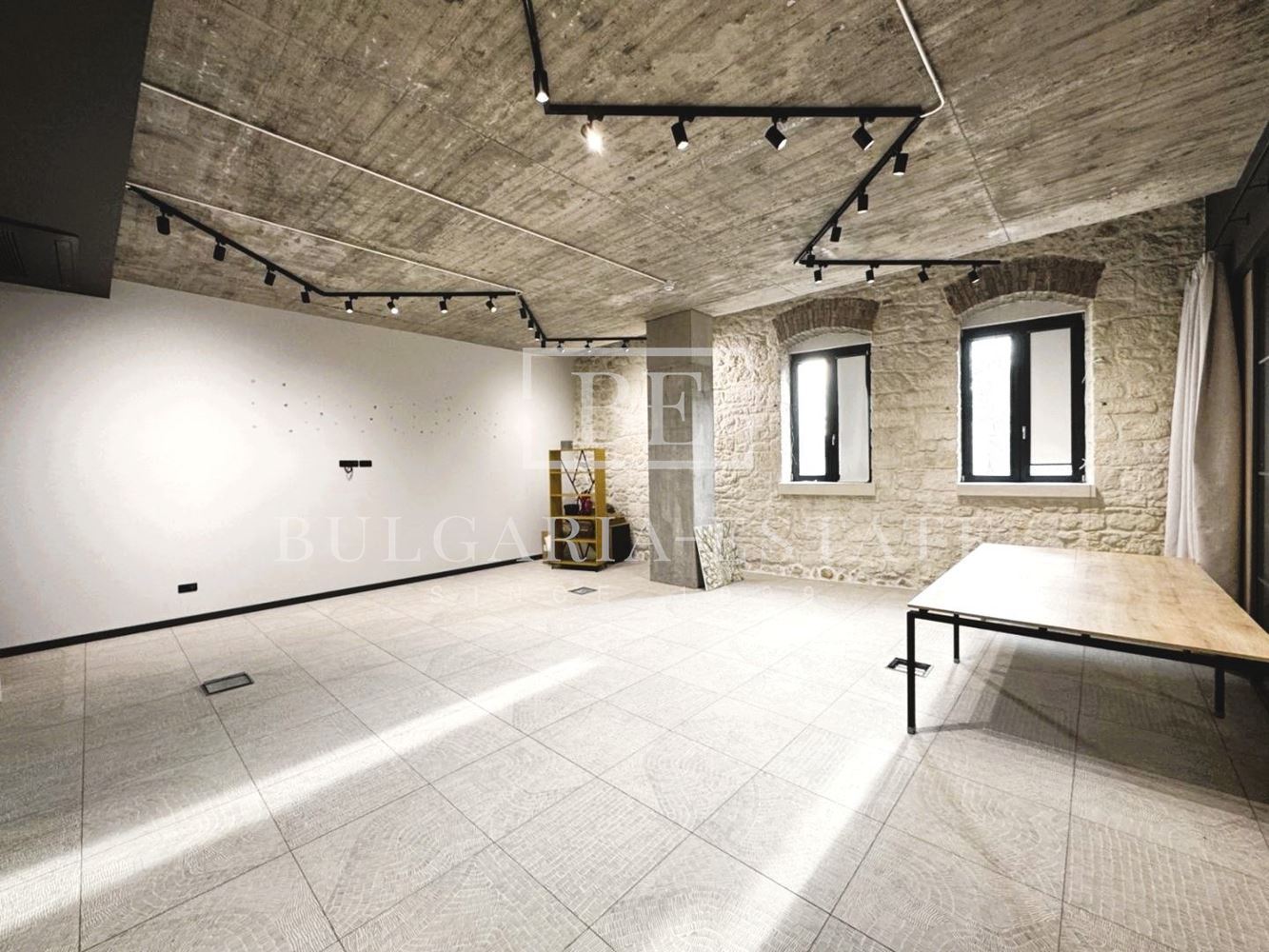 56sq.m Office in office building - Greek Mahala-0 56sq.m Office in office building - Greek Quarter - 0