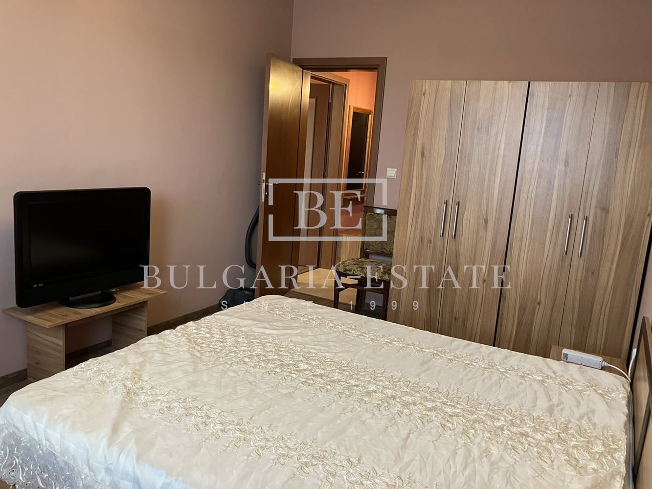 Топъл и светъл двустаен апартамент в Базар Левски с паркомясто-0 Топъл и светъл двустаен апартамент в Базар Левски с паркомясто - 0