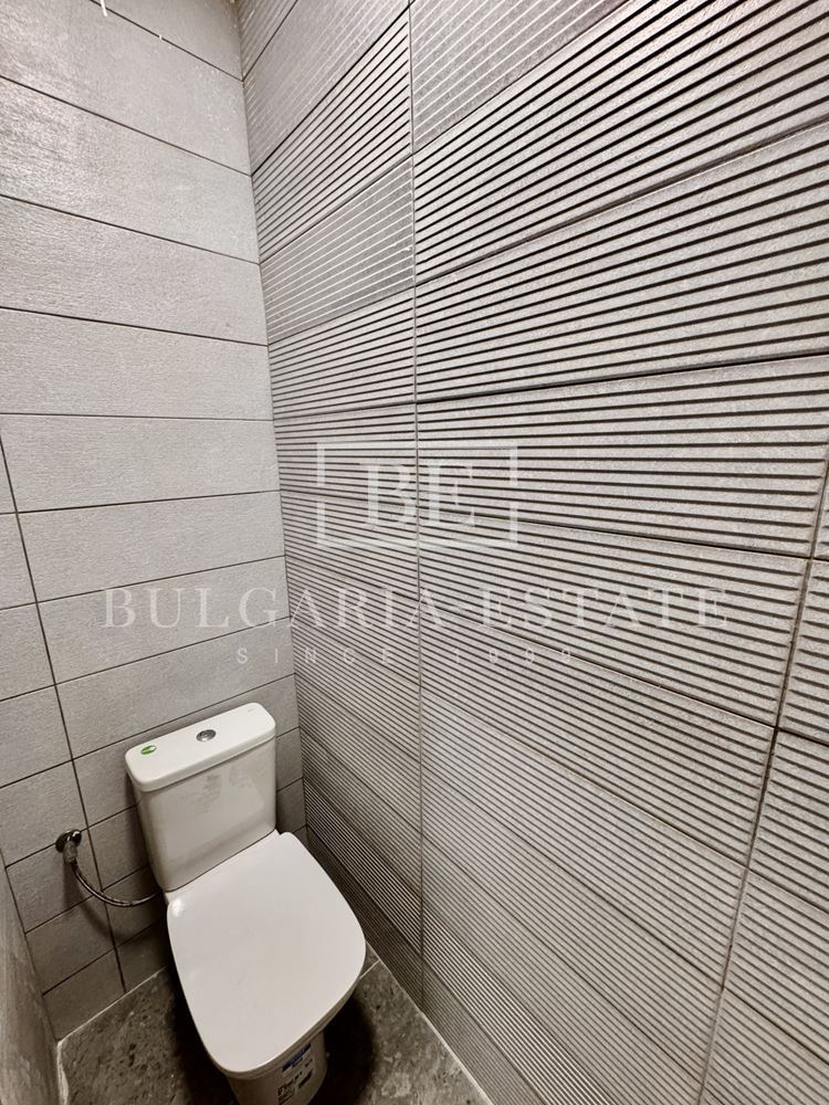 Магазин под наем на бул. „Васил Левски“ – отлична локация и функционално разпределение-0 Магазин под наем на бул. „Васил Левски“ – отлична локация и функционално разпределение - 0