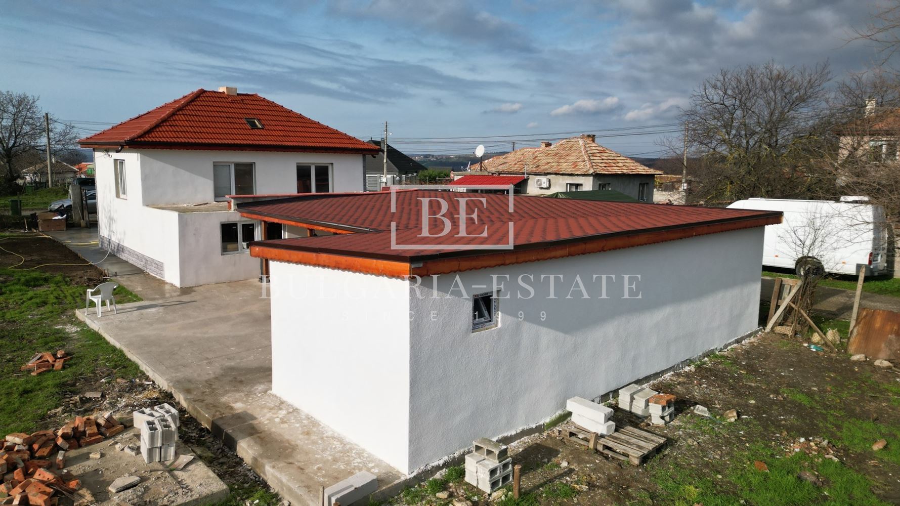 Прекрасна реновирана къща с голям двор – само на 12 км от центъра на Варна, с. Бенковски-0 Прекрасна реновирана къща с голям двор – само на 12 км от центъра на Варна, с. Бенковски - 0